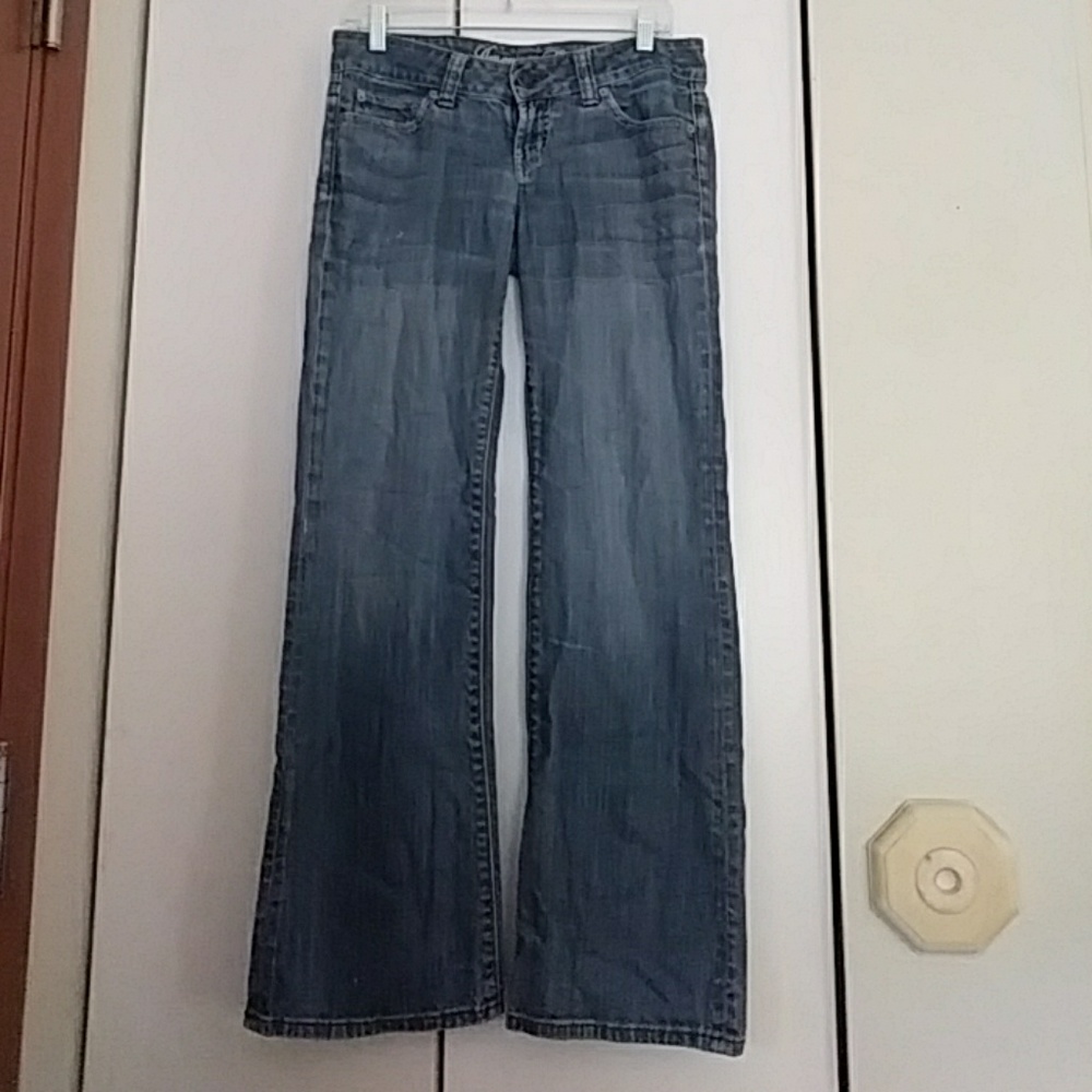 American eagle favorite boyfriend jeans